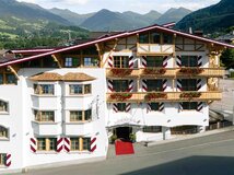 Hotel Kaiserhof Kitzbühel - léto