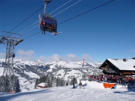 Gstaad a okolí Zimní Alpy