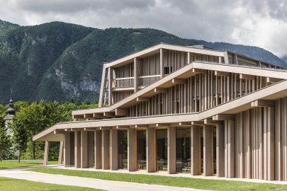 Julské Alpy - luxusní hotel Bohinj