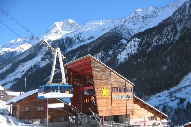 Lötschental Zimní Alpy